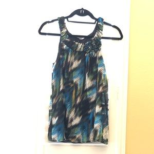 Pretty sleeveless blouse